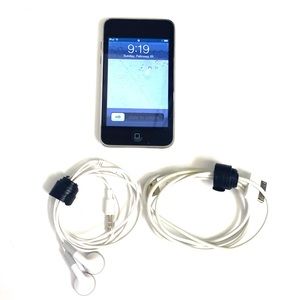 Apple iPod Touch Black/Silver 4th Generation 8GB